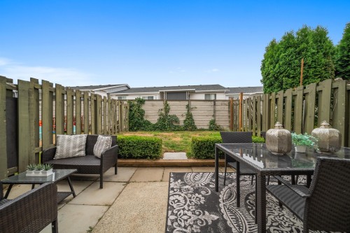 279-32550 Maclure Road, Abbotsford, BC - Outdoor With Deck Patio Veranda