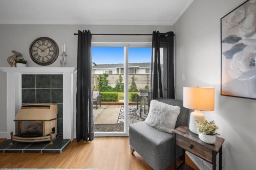 279-32550 Maclure Road, Abbotsford, BC - Indoor Photo Showing Other Room