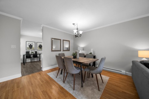 279-32550 Maclure Road, Abbotsford, BC - Indoor Photo Showing Dining Room