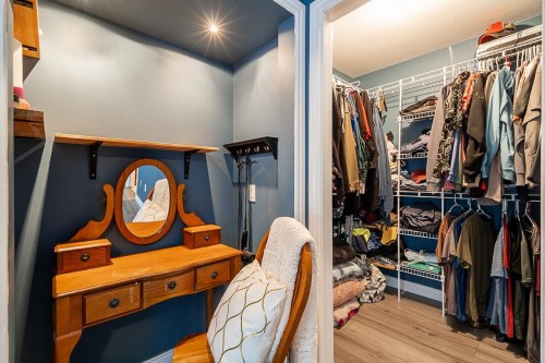26880 25A Avenue, Langley, BC - Indoor With Storage