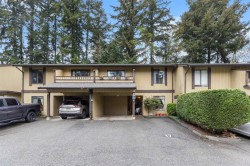 17-2998 Mouat Drive Abbotsford, BC V2T 4E6