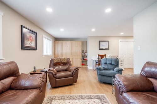 21711 52 Avenue, Langley, BC - Indoor