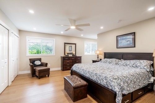 21711 52 Avenue, Langley, BC - Indoor Photo Showing Bedroom