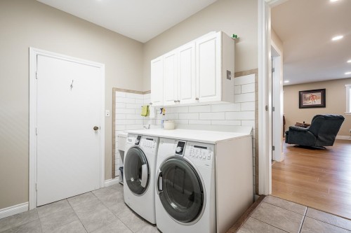 21711 52 Avenue, Langley, BC - Indoor Photo Showing Laundry Room
