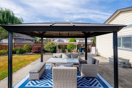 21711 52 Avenue, Langley, BC - Outdoor With Deck Patio Veranda With Exterior