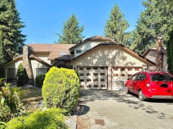 9955 149 Street Surrey, BC V3R 7N2