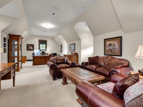 19885 1 Avenue, Langley, BC - Indoor Photo Showing Living Room