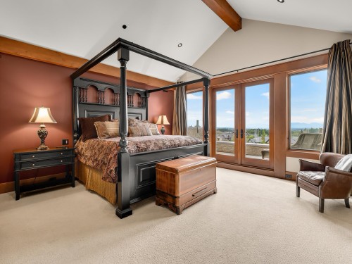 19885 1 Avenue, Langley, BC - Indoor Photo Showing Bedroom