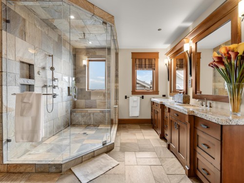 19885 1 Avenue, Langley, BC - Indoor Photo Showing Bathroom