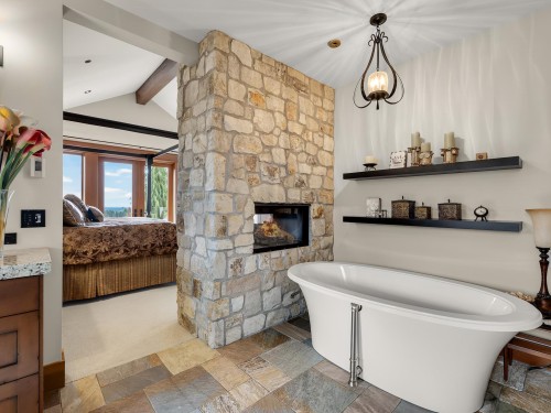 19885 1 Avenue, Langley, BC - Indoor Photo Showing Bathroom With Fireplace