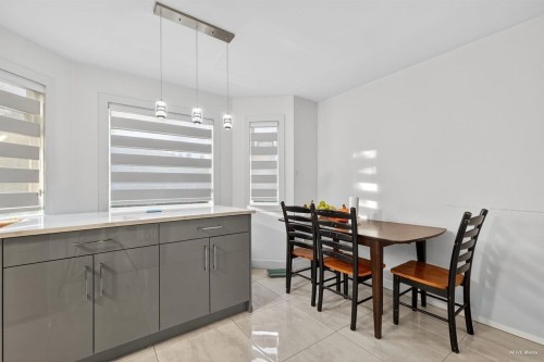 12079 84A Avenue, Surrey, BC - Indoor Photo Showing Dining Room