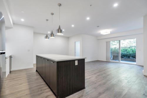 B005-20087 68 Avenue, Langley, BC - Indoor