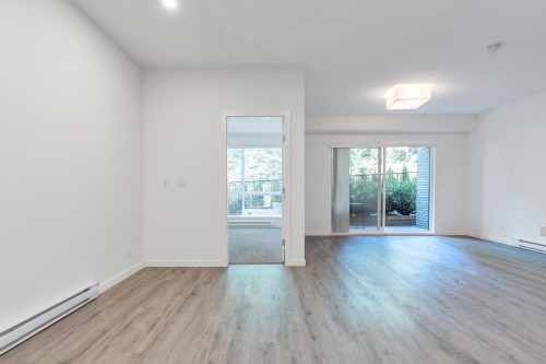 B005-20087 68 Avenue, Langley, BC - Indoor Photo Showing Other Room