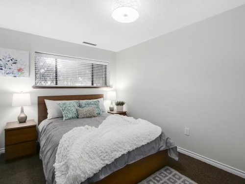 1175 Stevens Street, White Rock, BC - Indoor Photo Showing Bedroom