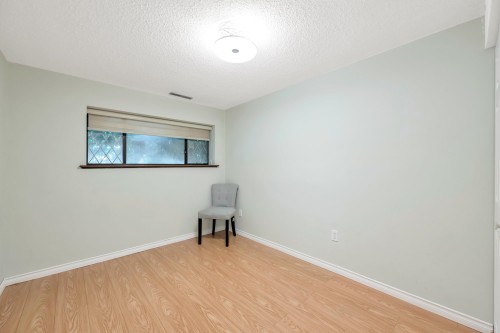 1175 Stevens Street, White Rock, BC - Indoor Photo Showing Other Room