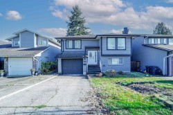 2418 Wayburne Crescent Langley, BC V2Y 1B7