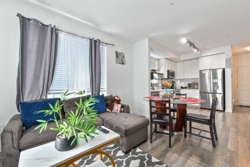 306-15848 Fraser Highway, Surrey, BC - Indoor