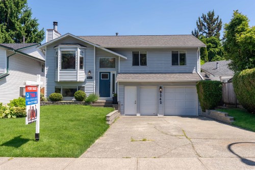 9242 209A Crescent, Langley, BC - Outdoor With Facade