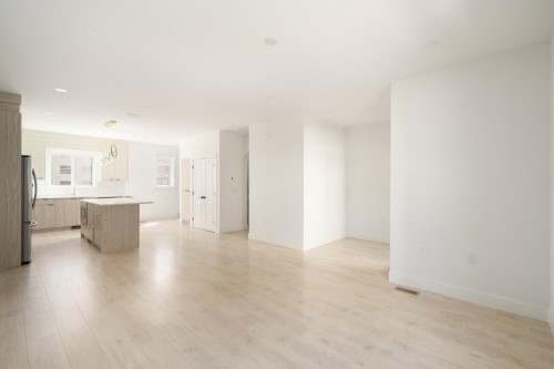 8-15950 Alder Place, Surrey, BC - Indoor