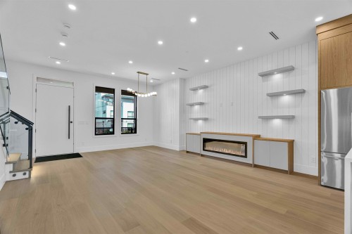 15636 23A Avenue, Surrey, BC - Indoor With Fireplace