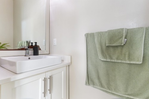 3171 Engineer Crescent, Abbotsford, BC - Indoor Photo Showing Bathroom