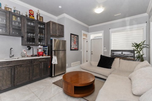 3171 Engineer Crescent, Abbotsford, BC - Indoor Photo Showing Other Room