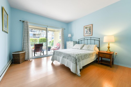 103-20680 56 Avenue, Langley, BC - Indoor Photo Showing Bedroom