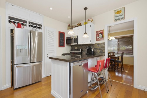 33043 4Th Avenue, Mission, BC - Indoor Photo Showing Kitchen