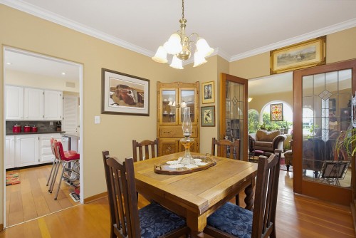 33043 4Th Avenue, Mission, BC - Indoor Photo Showing Dining Room
