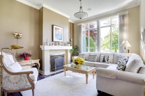 18088 8Th Avenue, Surrey, BC - Indoor Photo Showing Living Room With Fireplace