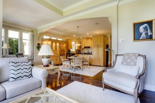 18088 8Th Avenue, Surrey, BC - Indoor Photo Showing Living Room