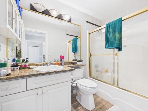 11746 72A Avenue, Delta, BC - Indoor Photo Showing Bathroom