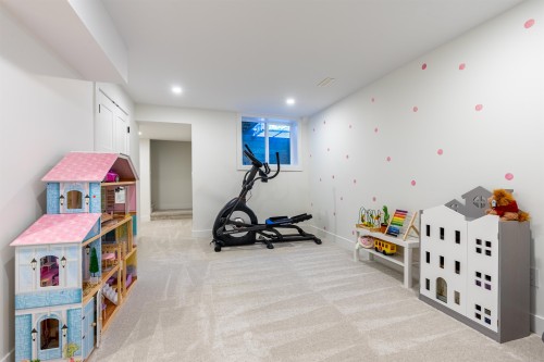 22872 76A Avenue, Langley, BC - Indoor