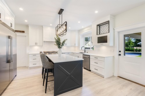 22872 76A Avenue, Langley, BC - Indoor Photo Showing Kitchen With Upgraded Kitchen