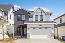 6914 204a Street Langley, BC V2Y 1R2