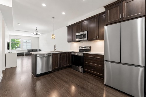 22-14271 60 Avenue, Surrey, BC - Indoor Photo Showing Kitchen With Stainless Steel Kitchen With Upgraded Kitchen