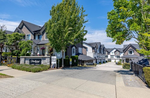 22-14271 60 Avenue, Surrey, BC - Outdoor With Facade