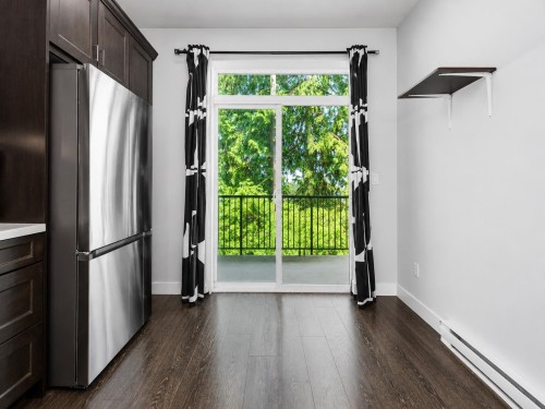 22-14271 60 Avenue, Surrey, BC - Indoor