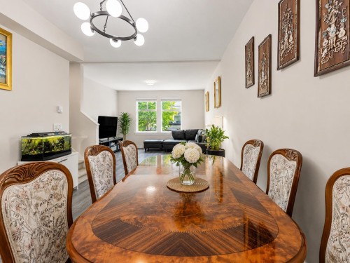 22-14271 60 Avenue, Surrey, BC - Indoor Photo Showing Dining Room