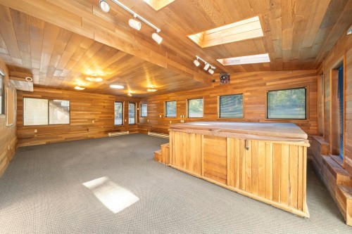 14340 28Th Avenue, Surrey, BC - Indoor Photo Showing Other Room