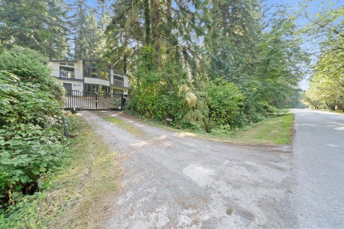 14340 28Th Avenue, Surrey, BC - Outdoor