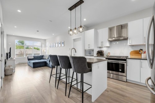 411-15436 31 Avenue  Surrey, BC V3Z 1H3