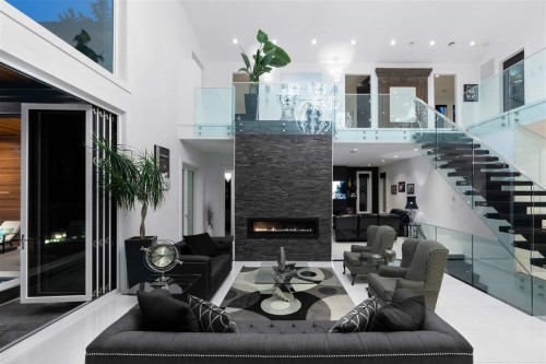 13396 Crescent Road, Surrey, BC - Indoor With Fireplace