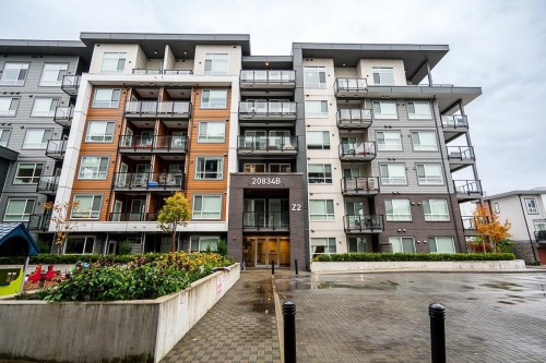 B228-20834 80 Avenue, Langley, BC - Outdoor With Facade