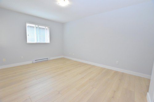 15402 96A Avenue, Surrey, BC - Indoor Photo Showing Other Room