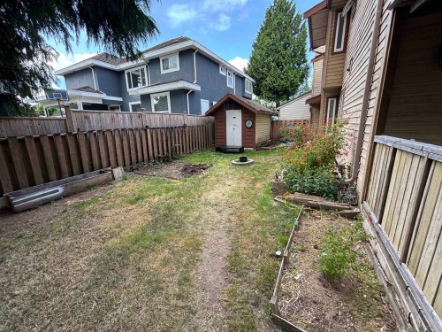 15402 96A Avenue, Surrey, BC - Outdoor