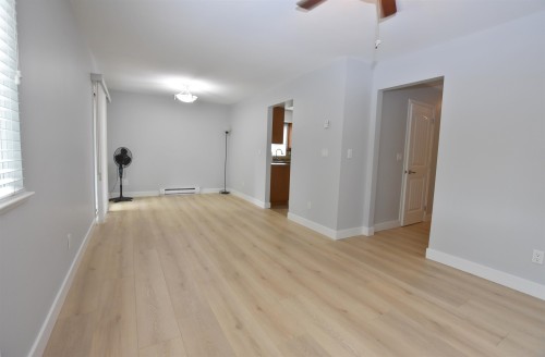 15402 96A Avenue, Surrey, BC - Indoor Photo Showing Other Room