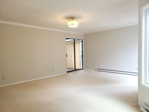 111-1521 Blackwood Street, White Rock, BC - Indoor Photo Showing Other Room