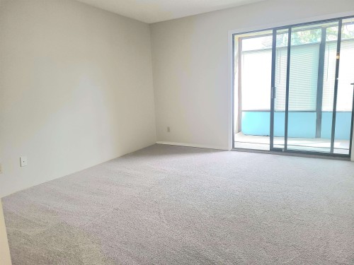 111-1521 Blackwood Street, White Rock, BC - Indoor Photo Showing Other Room