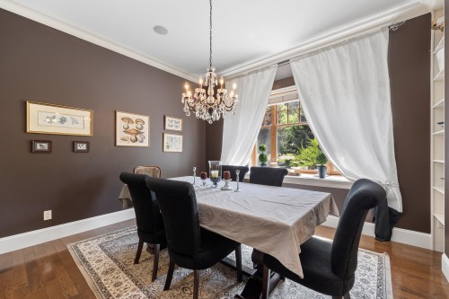 16211 29 Avenue, Surrey, BC - Indoor Photo Showing Dining Room